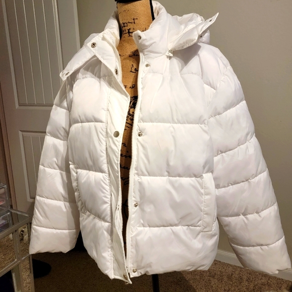 Sebby Jackets & Coats Womens White Puffer Coat With Detachable Hood